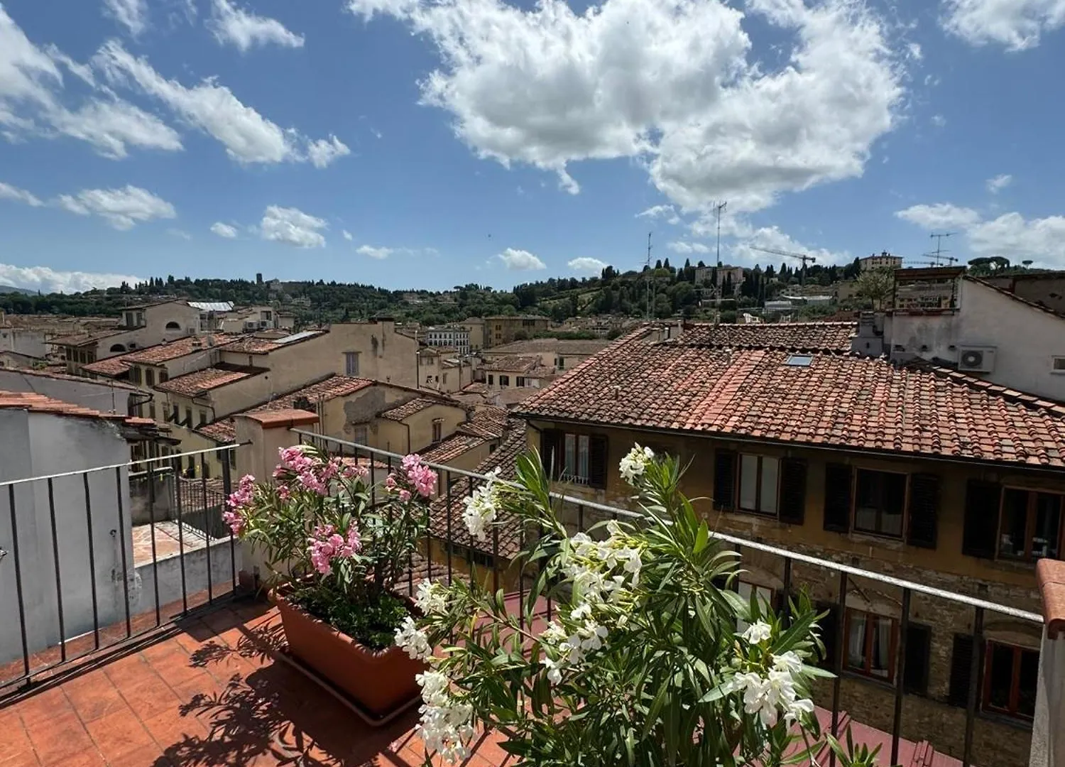 Firenze Panorama Suite & Terrace 0*, Florence